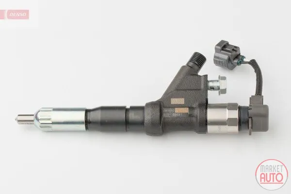 Diesel injector new (Denso-OEM)-PLW